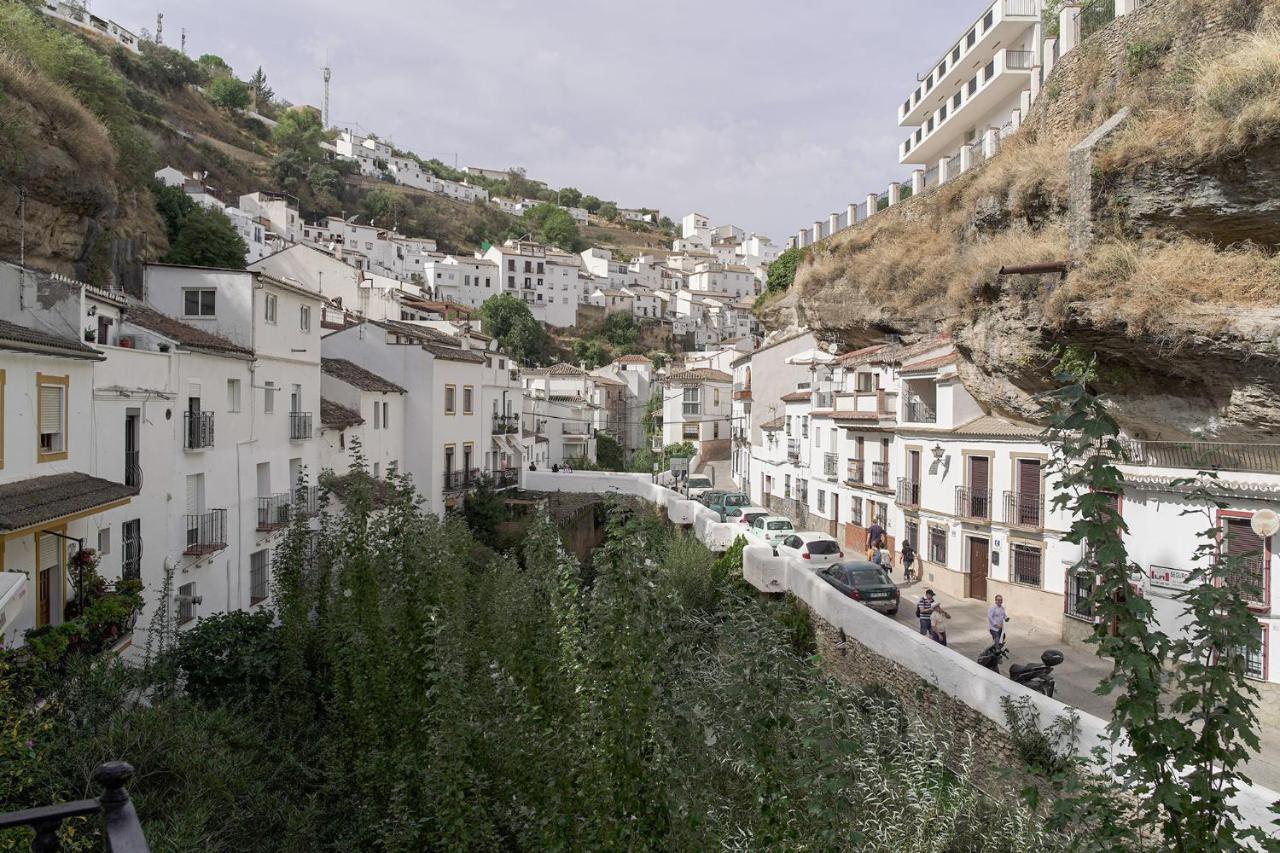 Casa Rural Las Cuevas De Setenil Setenil De Las Bodegas Exteriör bild