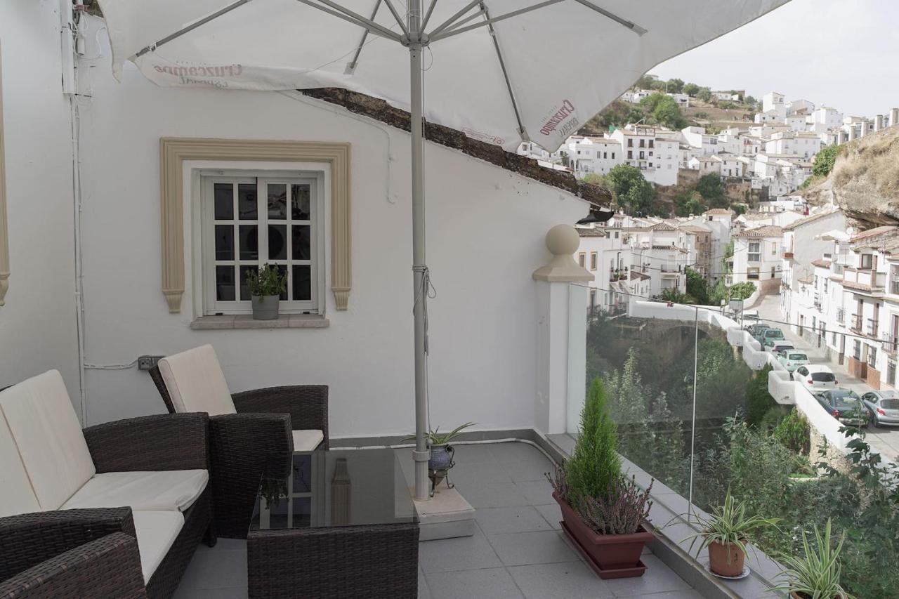 Casa Rural Las Cuevas De Setenil Setenil De Las Bodegas Exteriör bild