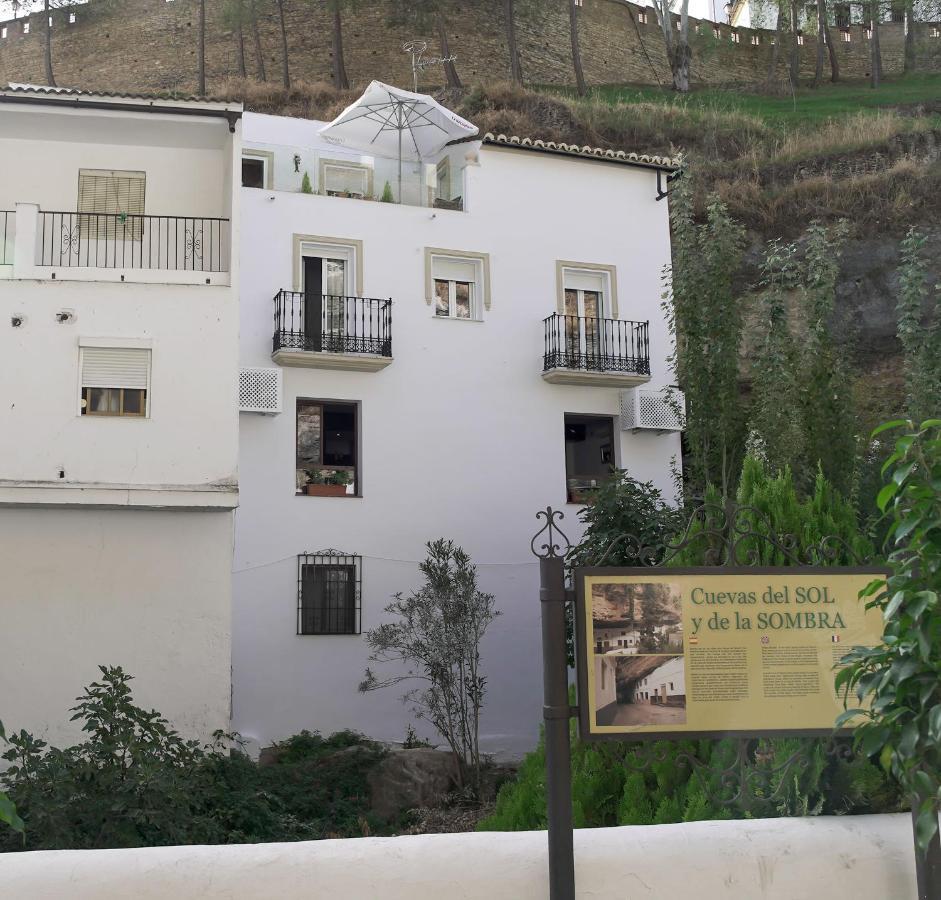 Casa Rural Las Cuevas De Setenil Setenil De Las Bodegas Exteriör bild